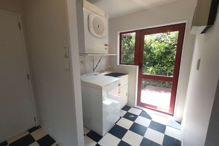 Photo of property in 8 Paramu Avenue, Birkdale, Auckland, 0626