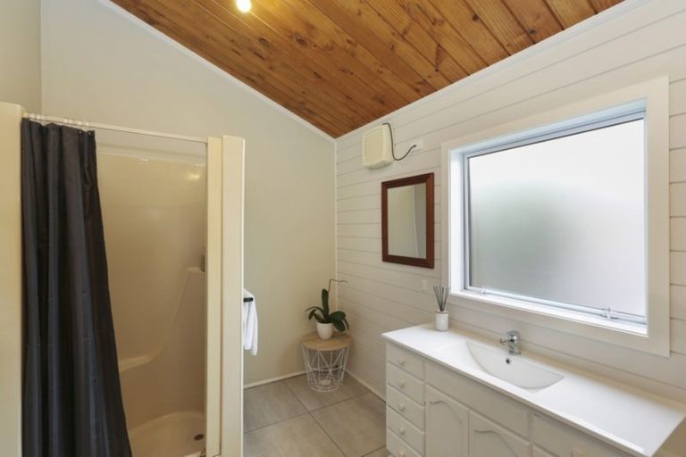 Photo of property in 11 Ropiha Street, Fitzroy, New Plymouth, 4312