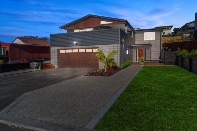 Photo of property in 19b Kenmore Street, Westown, New Plymouth, 4310