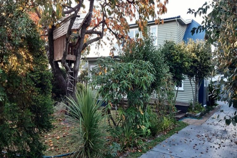 Photo of property in 1/115 Aorangi Road, Bryndwr, Christchurch, 8053