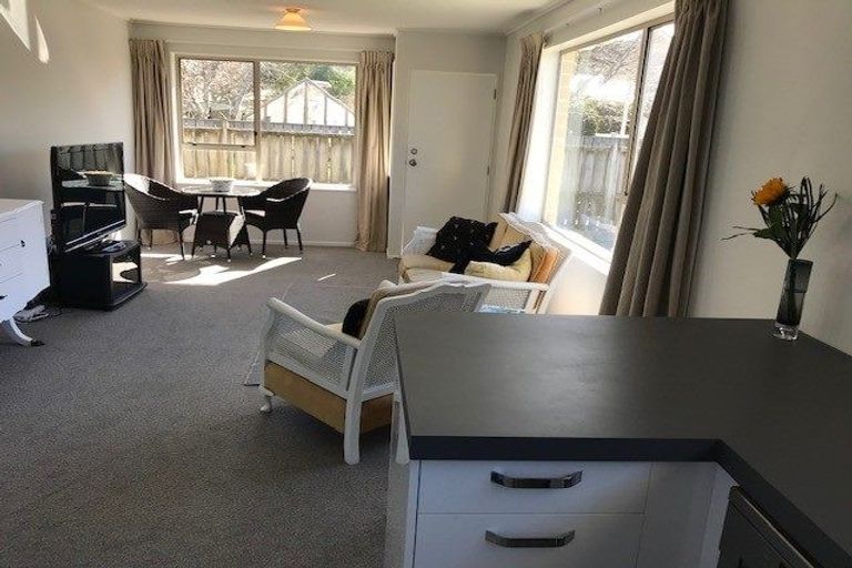Photo of property in 1/41 Parkvale Road, Karori, Wellington, 6012