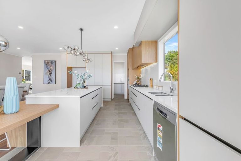 Photo of property in 25 Elevation Street, Flat Bush, Auckland, 2019