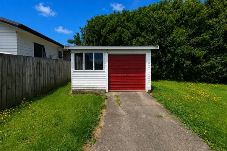 Photo of property in 13 Mclean Avenue, Papatoetoe, Auckland, 2025