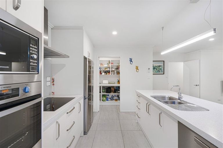 Photo of property in 136 Rowses Road, Aranui, Christchurch, 8061