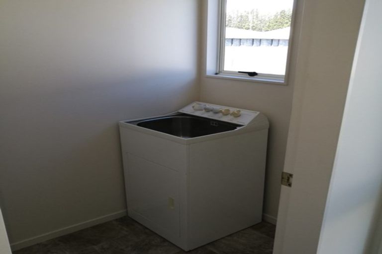 Photo of property in 6 Carisbrooke Street, Aranui, Christchurch, 8061