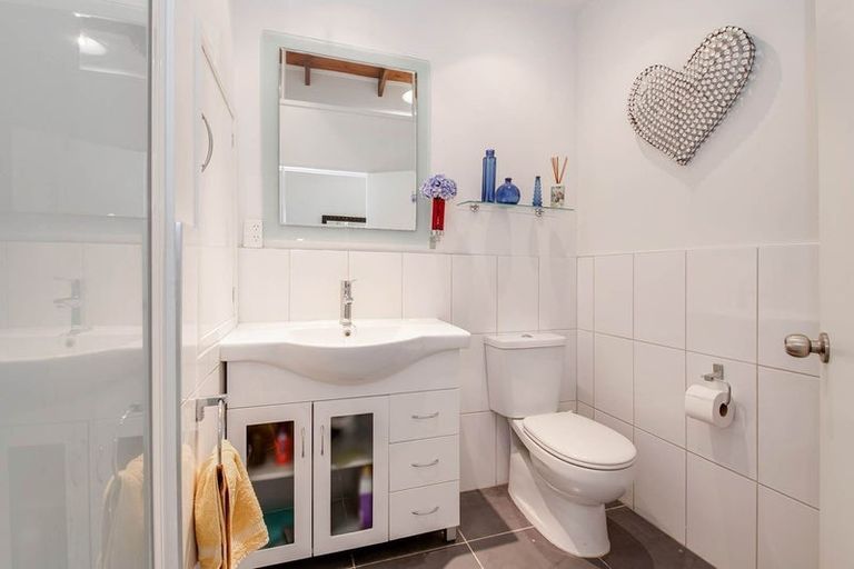 Photo of property in 61 Polkinghorne Drive, Manly, Whangaparaoa, 0930