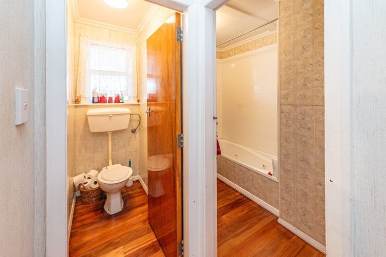 Photo of property in 6 Murch Place, Tawhero, Whanganui, 4500