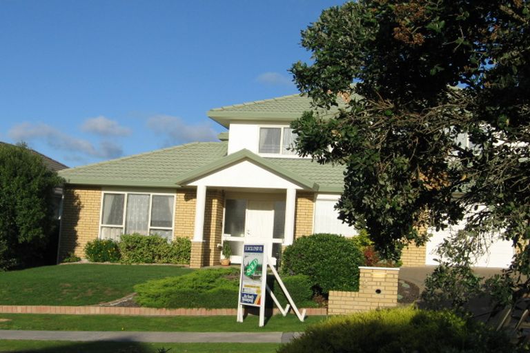 Photo of property in 8 Pintner Place, Somerville, Auckland, 2014