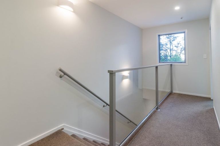 Photo of property in 1/19 Ruakiwi Road, Hamilton Lake, Hamilton, 3204
