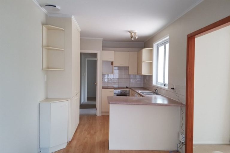 Photo of property in 27 Arrow Road, Forrest Hill, Auckland, 0620