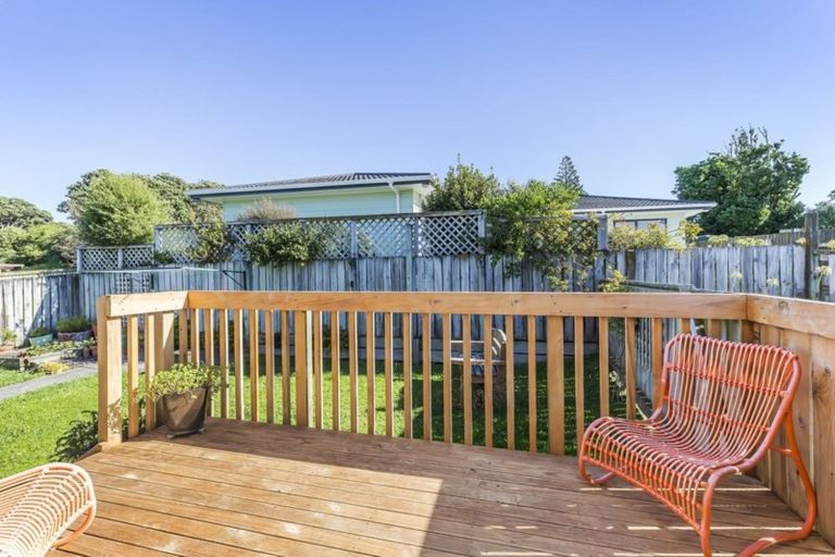 Photo of property in 110 Main Road, Titahi Bay, Porirua, 5022