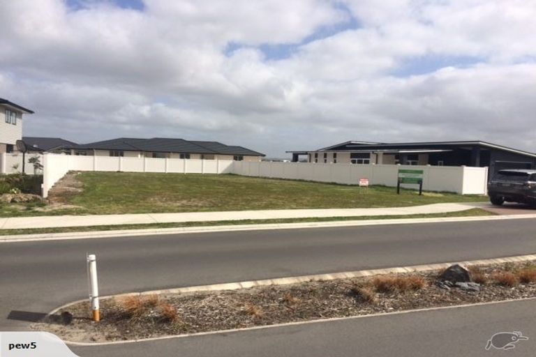 Photo of property in 41 Stace Hopper Drive, One Tree Point, 0118