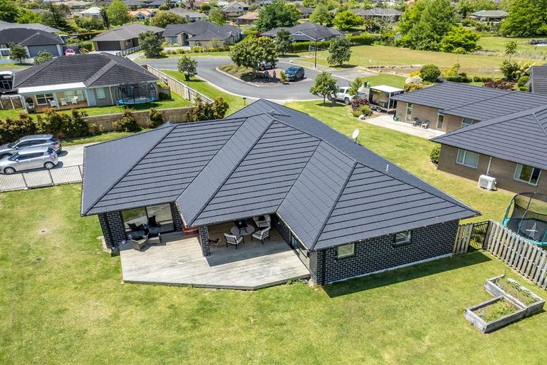 Photo of property in 8 Captains Loop, Haruru, 0204