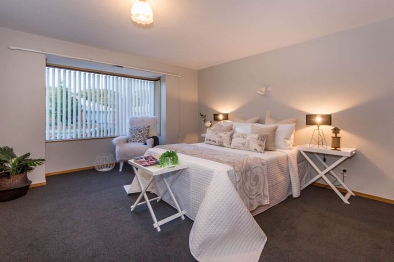 Photo of property in 1/15 Showgate Avenue, Sockburn, Christchurch, 8042