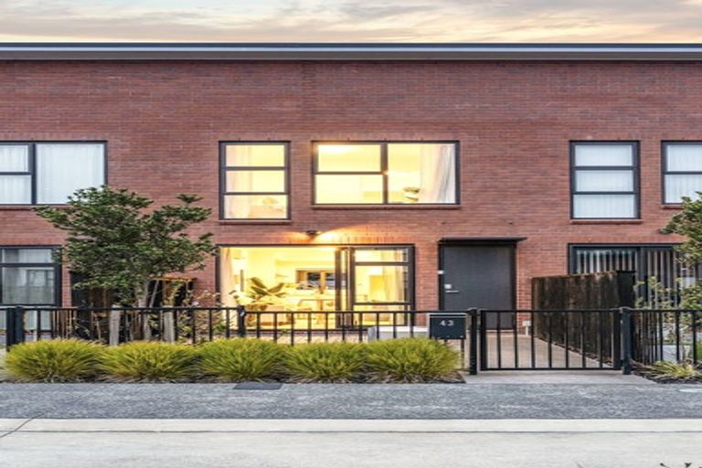 Photo of property in 43 Manarini Road, Westgate, Auckland, 0614