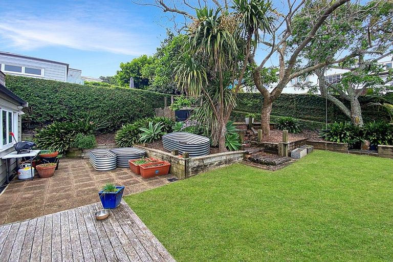Photo of property in 19 St Aubyn Street, Devonport, Auckland, 0624