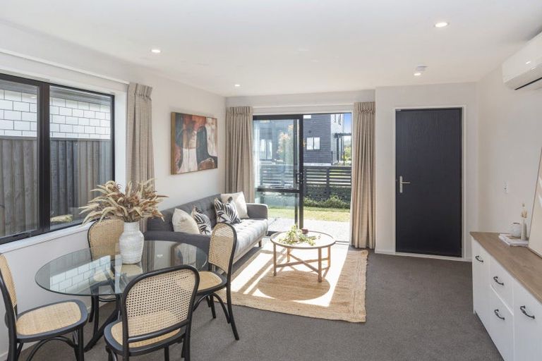 Photo of property in 5 Piripiri Place, Broomfield, Christchurch, 8042