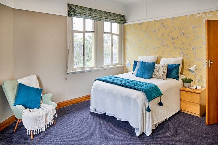 Photo of property in 148-150 Muritai Road, Eastbourne, Lower Hutt, 5013