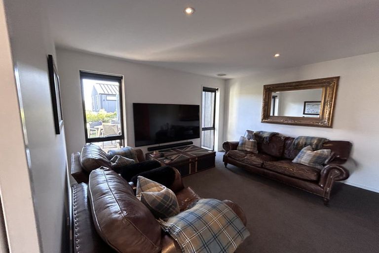 Photo of property in 2 Wanderer Lane, Jacks Point, Queenstown, 9371