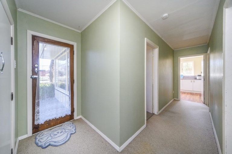 Photo of property in 14 Marsden Place, Awapuni, Palmerston North, 4412