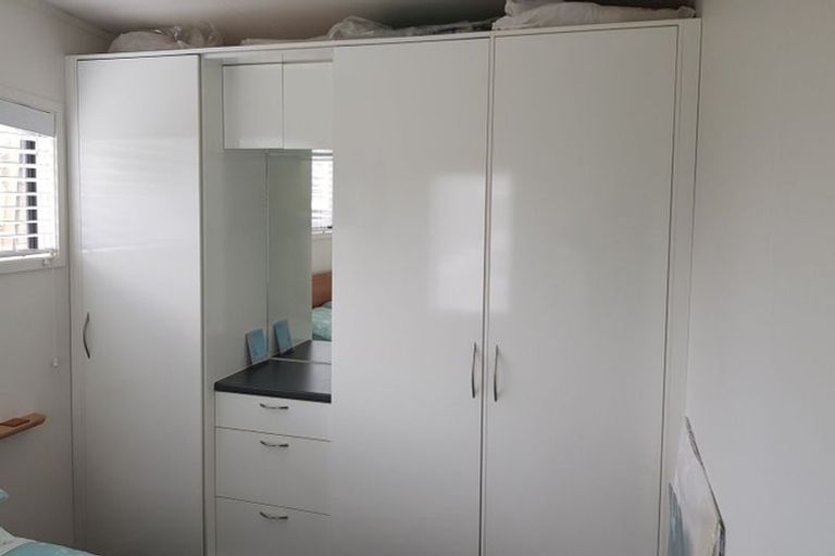 Photo of property in 38a Sunnynook Road, Sunnynook, Auckland, 0620