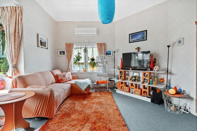 Photo of property in 8 Banff Street, Regent, Whangarei, 0112