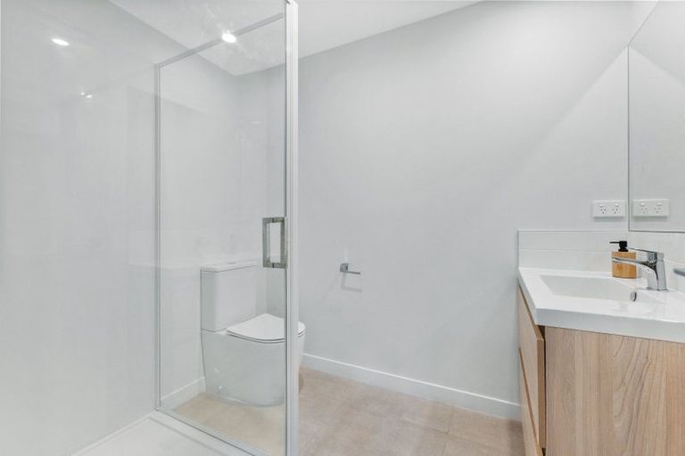 Photo of property in 8 Mcgibbon Lane, Jacks Point, 9371