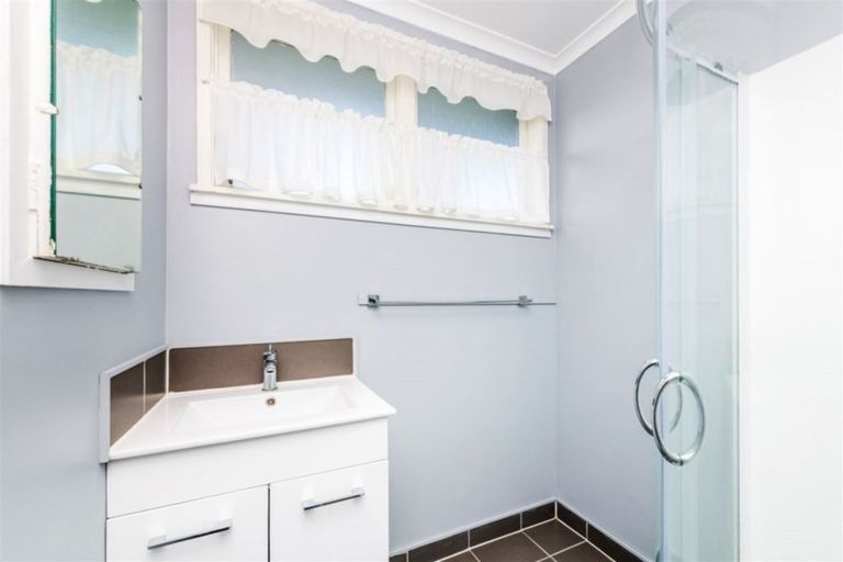 Photo of property in 74 Cranmere Crescent, Mangere East, Auckland, 2024