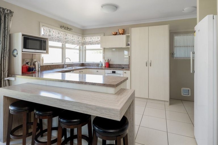 Photo of property in 82a Mclauchlan Street, Springlands, Blenheim, 7201