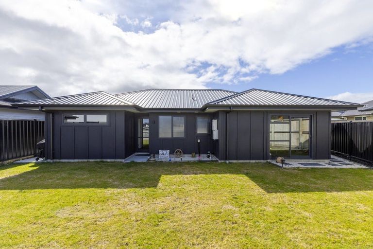 Photo of property in 32 Tawhai Crescent, Wharewaka, Taupo, 3330