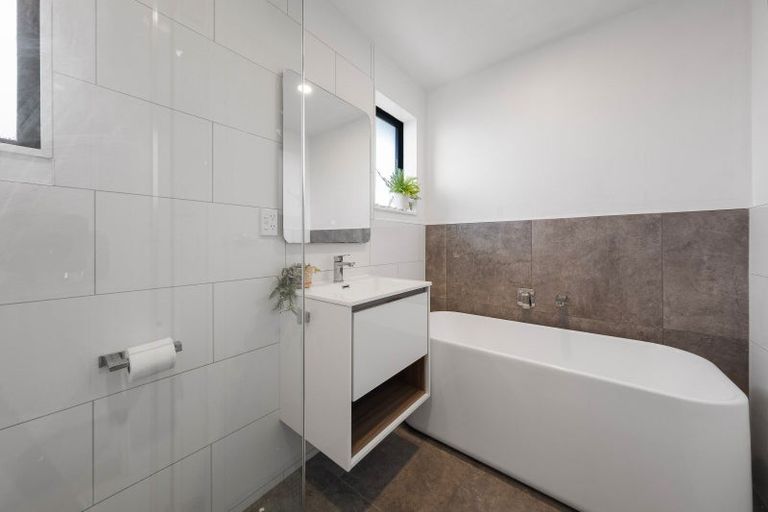 Photo of property in 38 Bayswater Crescent, Bromley, Christchurch, 8062