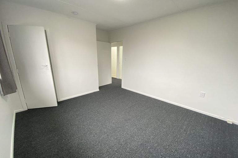 Photo of property in 150 Hepburn Road, Glendene, Auckland, 0602