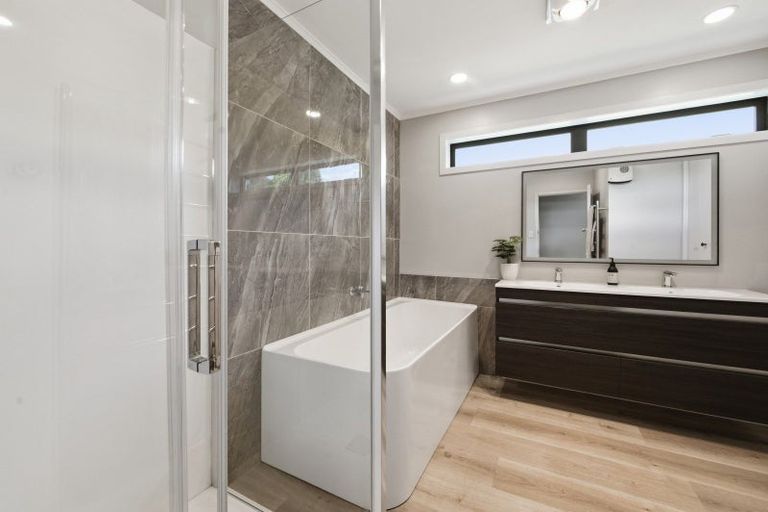 Photo of property in 200 Kawaha Point Road, Kawaha Point, Rotorua, 3010