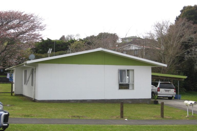 Photo of property in 6 Kenmore Street, Westown, New Plymouth, 4310
