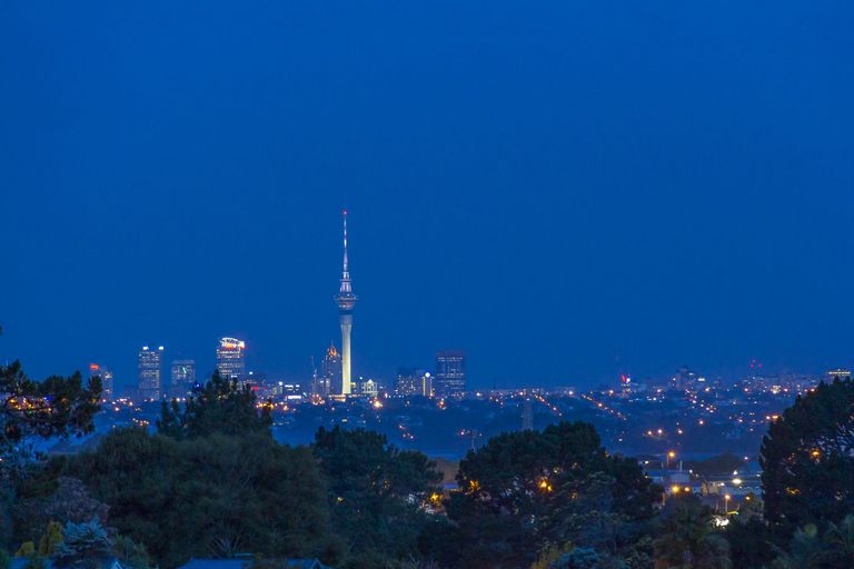 Photo of property in 28 Aldern Road, Massey, Auckland, 0614