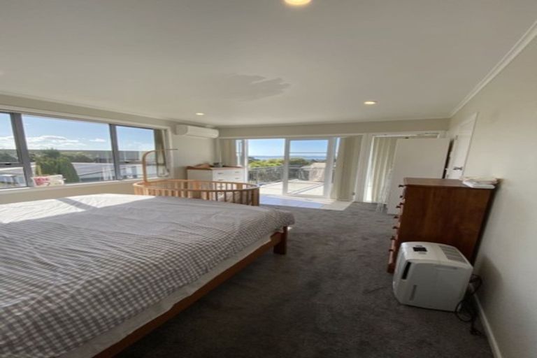 Photo of property in 192 Royal Road, Massey, Auckland, 0614