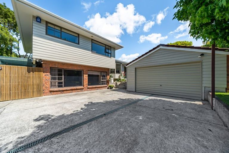 Photo of property in 43c Dowling Grove, Silverstream, Upper Hutt, 5019