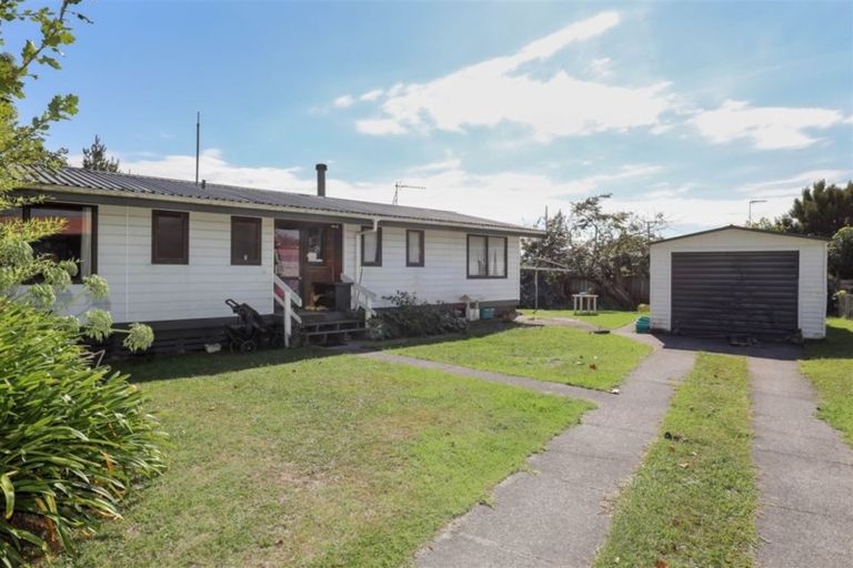 Photo of property in 1 Graham Place, Huntly, 3700