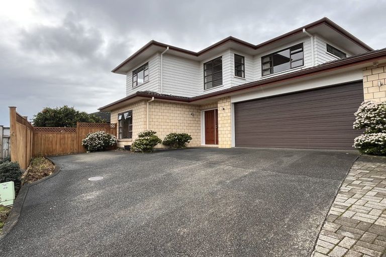 Photo of property in 8 Terrasini Drive, Flat Bush, Auckland, 2019