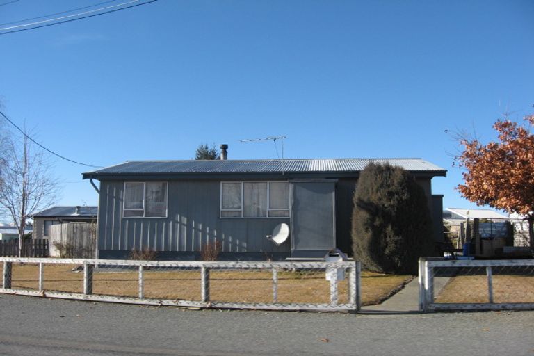 Photo of property in 17 Omahau Crescent, Twizel, 7901