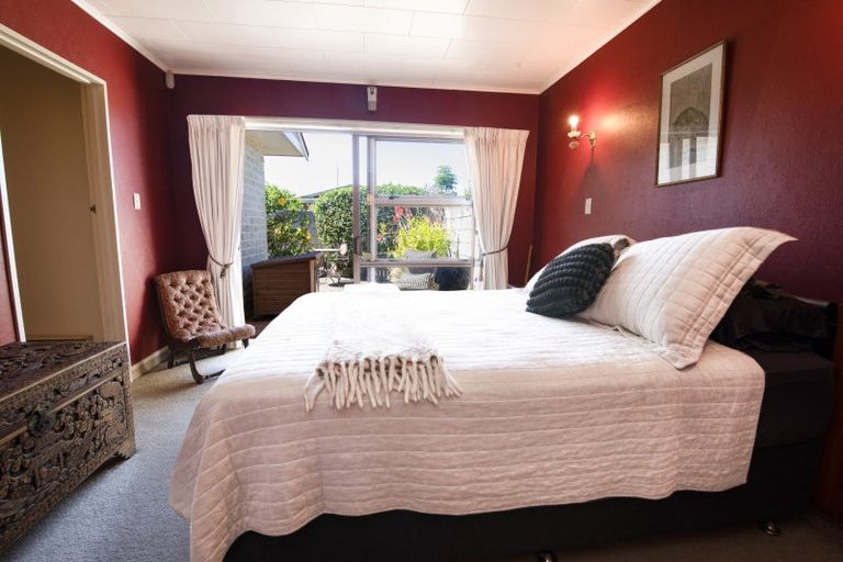 Photo of property in 10a Avondale Road, Taradale, Napier, 4112