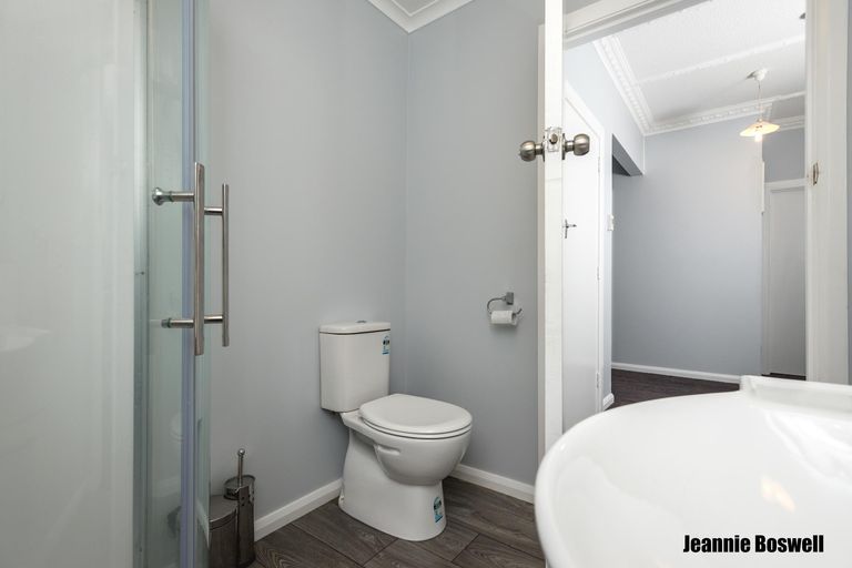 Photo of property in 53 Burns Avenue, Takaro, Palmerston North, 4412