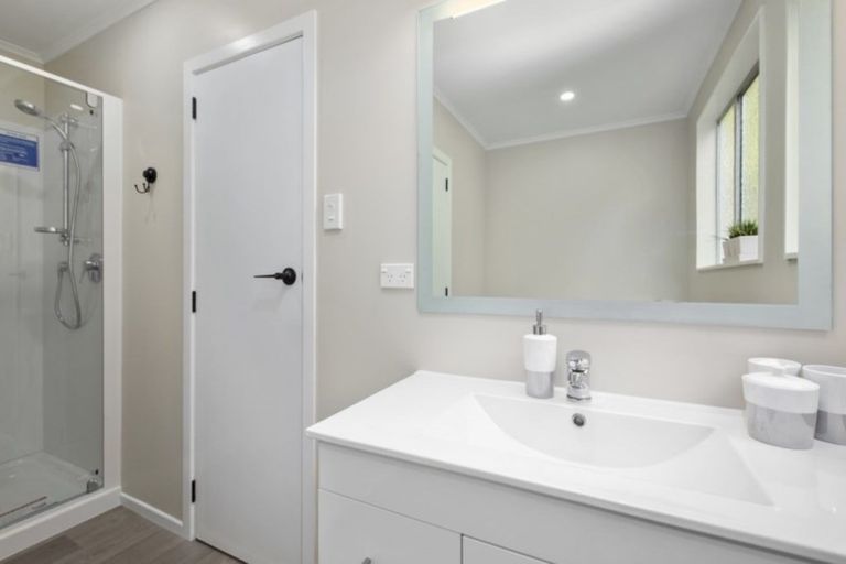 Photo of property in 15 Ngahere Street, Stokes Valley, Lower Hutt, 5019