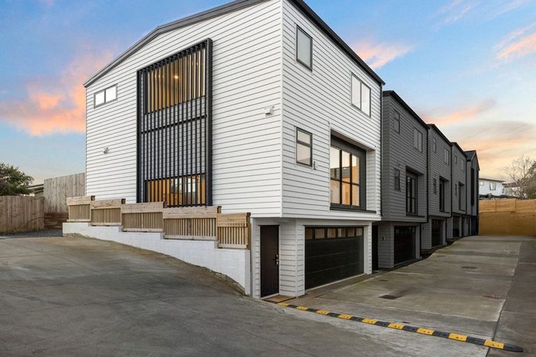 Photo of property in 27 Jandell Crescent, Bucklands Beach, Auckland, 2014