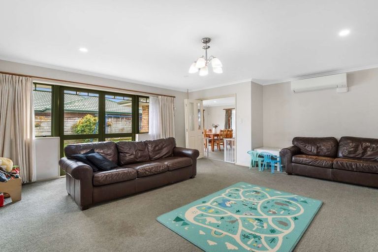 Photo of property in 30 Strachan Way, Highbury, Palmerston North, 4412