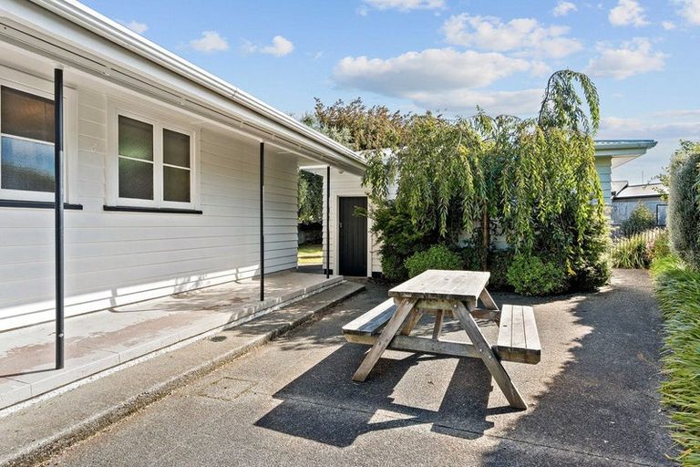 Photo of property in 12 Suez Street, Martinborough, 5711