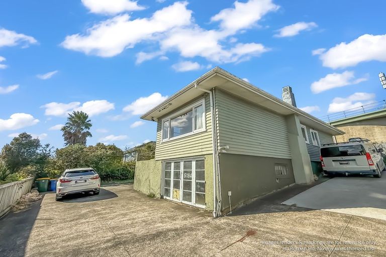 Photo of property in 519a East Coast Road, Murrays Bay, Auckland, 0630