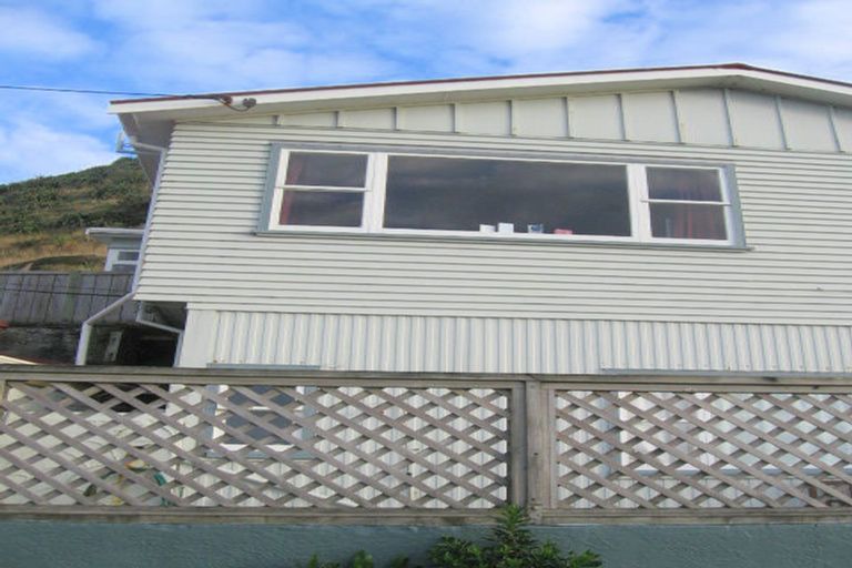 Photo of property in 140 Owhiro Bay Parade, Owhiro Bay, Wellington, 6023