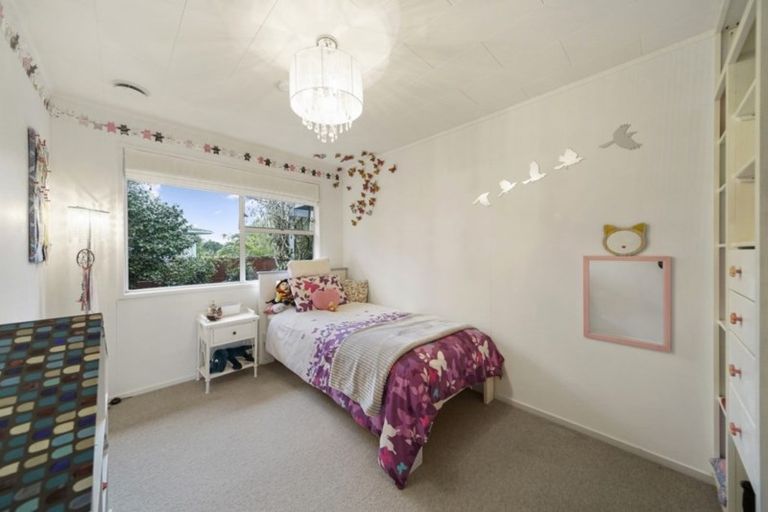 Photo of property in 9 Pixie Place, Pakuranga Heights, Auckland, 2010