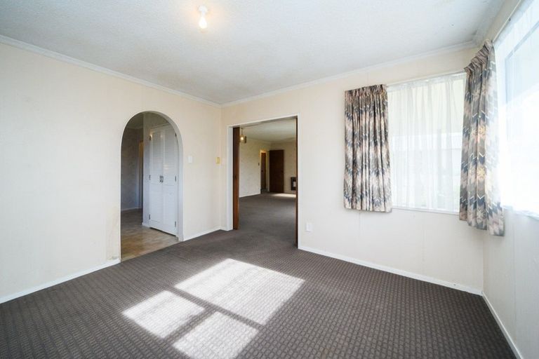 Photo of property in 21 Chadwick Place, Highbury, Palmerston North, 4412